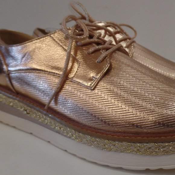 Wanted BRAND NEW Rose Colored Oxford Sz 9 - Picture 1 of 10